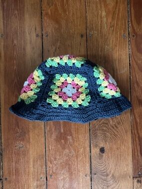 Crochet Bucket Hat with Multicolor Granny Squares